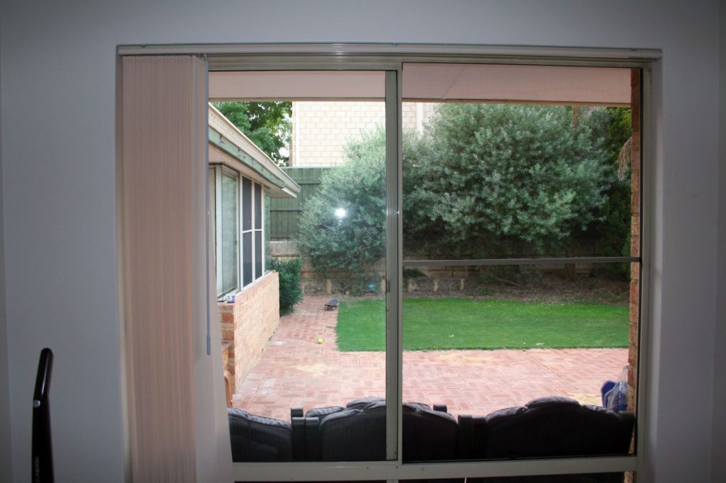 This window will come out and be replaced by a smaller one