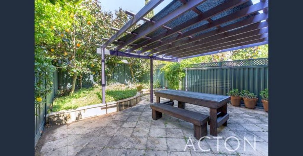 Back garden and pation before