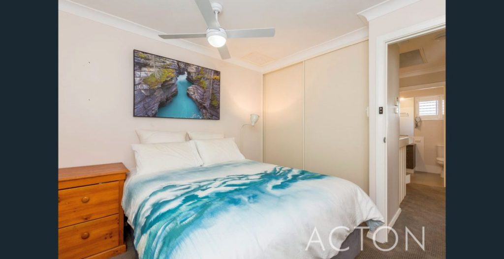 Second bedroom before