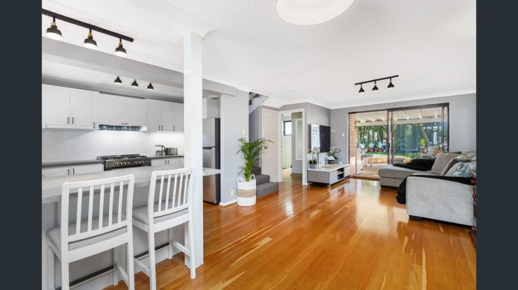 Total renovation of townhouse lounge and entrance after