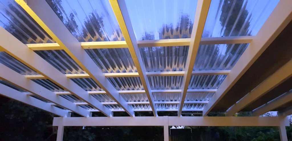 Clear polycarbonate sheetging