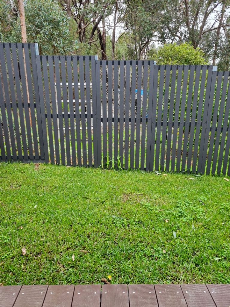 Garden screen