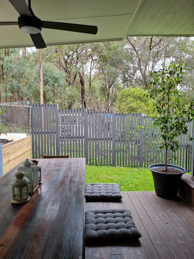 Garden screen